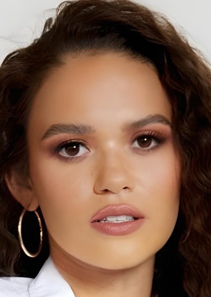 Madison Pettis photo