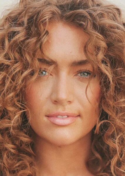 Madison Watkins photo