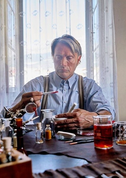 Mads Mikkelsen