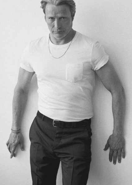 Mads Mikkelsen photo