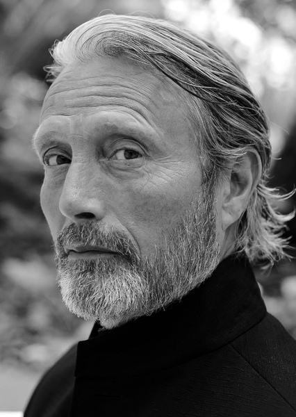 Mads Mikkelsen photo
