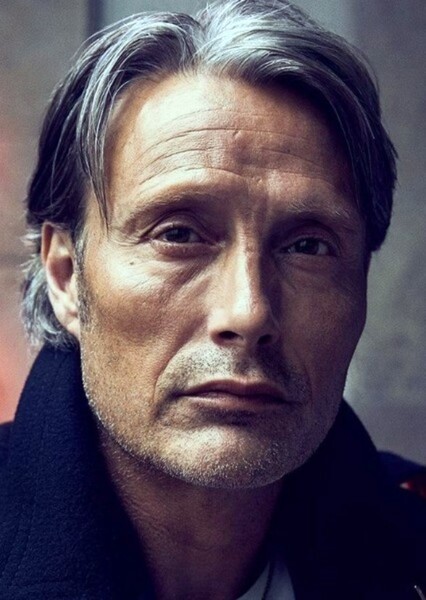 Mads Mikkelsen photo