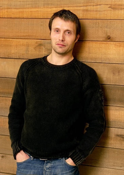Mads Mikkelsen photo