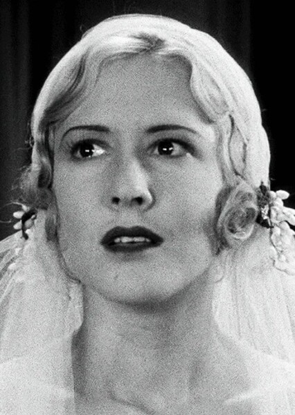 Mae Clarke