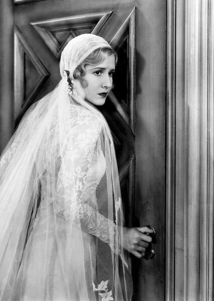 Mae Clarke photo