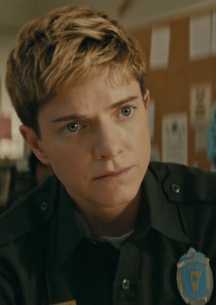 Mae Martin