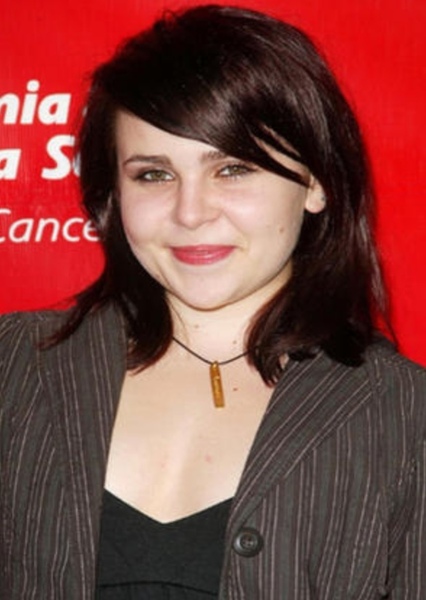 Mae Whitman photo