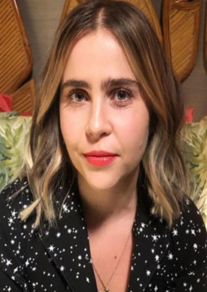 Mae Whitman photo