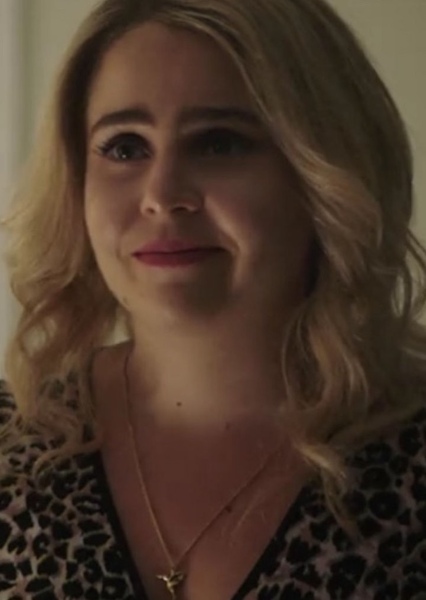 Mae Whitman photo