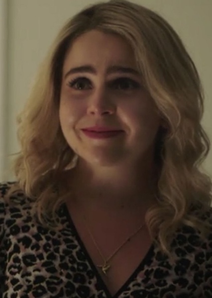 Mae Whitman photo