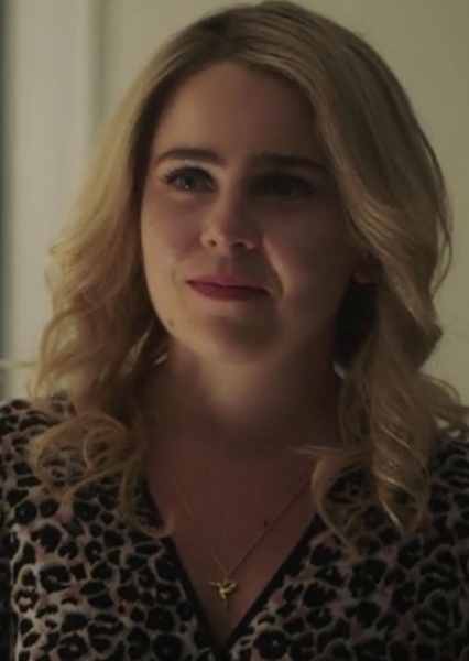Mae Whitman photo