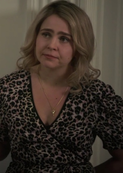 Mae Whitman photo