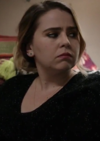 Mae Whitman photo