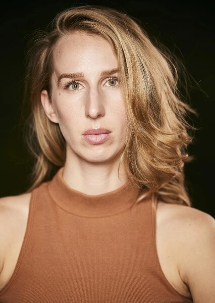 Maggie Robertson
