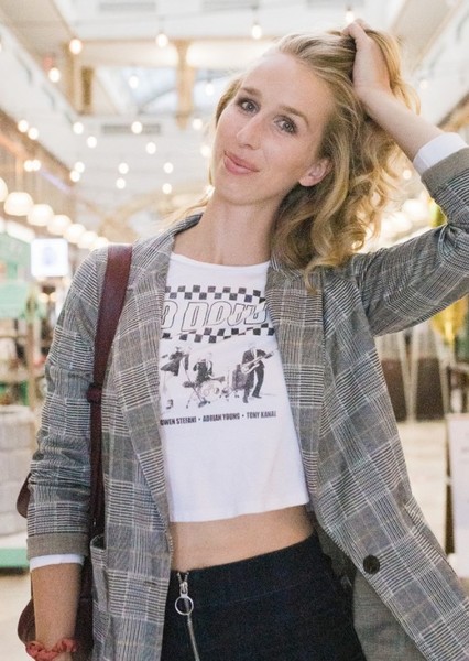 Maggie Robertson