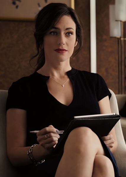 Maggie Siff photo