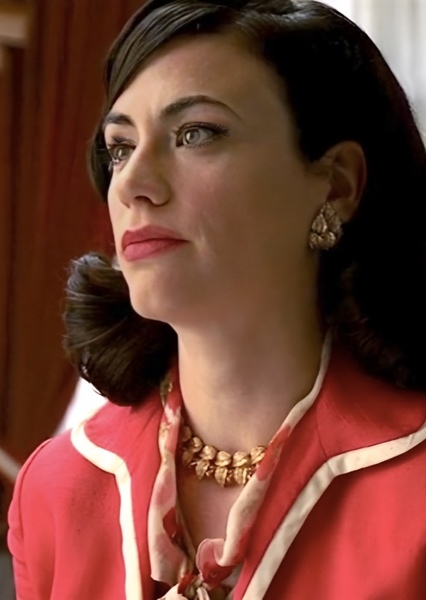 Maggie Siff photo