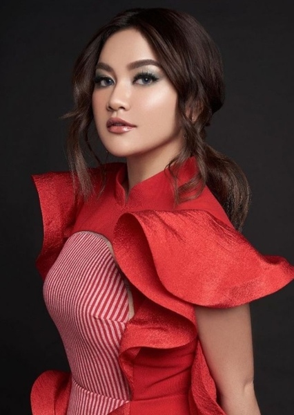 Mahalini Raharja photo