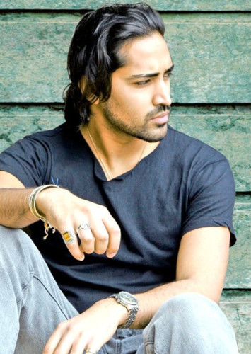 Mahesh Jadu photo