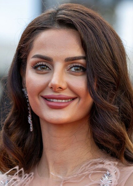 Mahlagha Jaberi photo