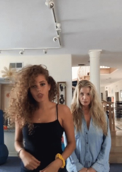 Mahogany Lox photo