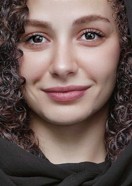 Mahtab Servati photo