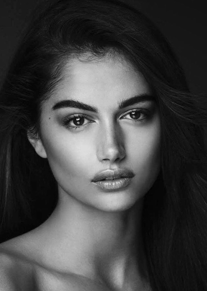 Maia Cotton photo