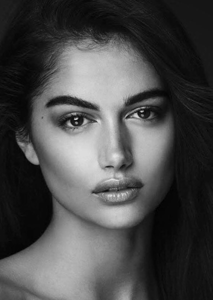 Maia Cotton photo