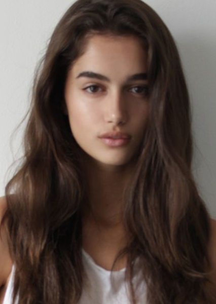 Maia Cotton photo