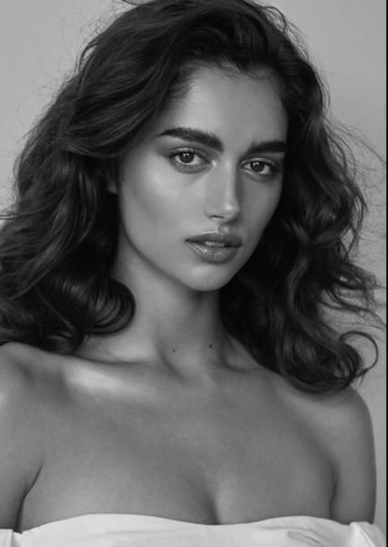 Maia Cotton photo