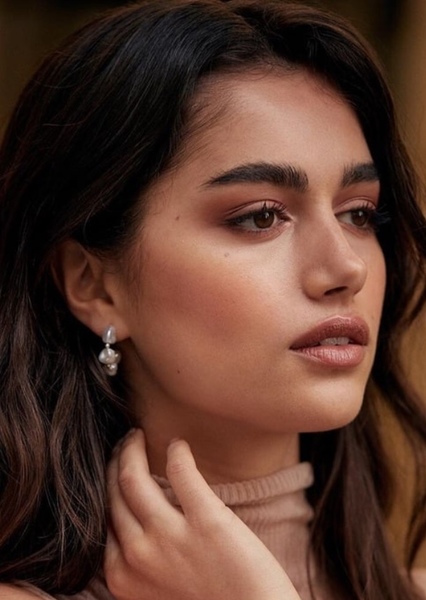 Maia Cotton photo