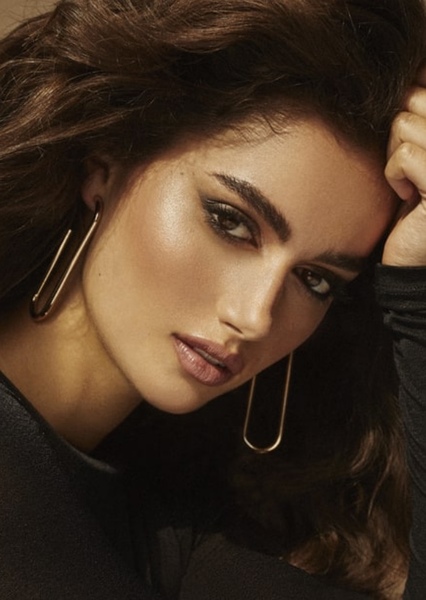 Maia Cotton photo