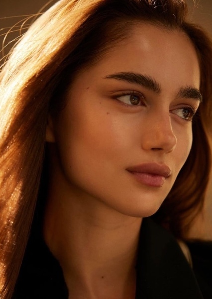 Maia Cotton photo