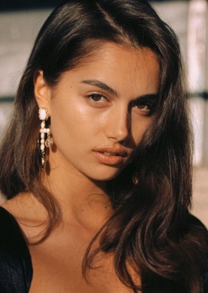 Maia Cotton photo