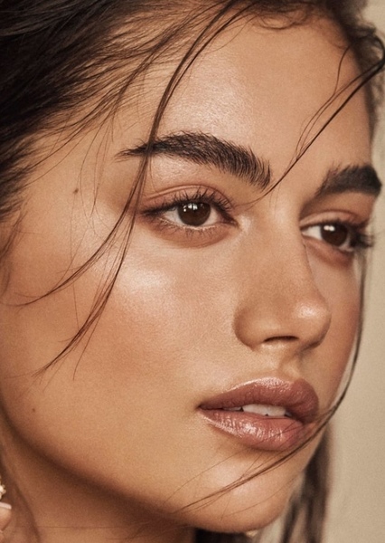 Maia Cotton photo