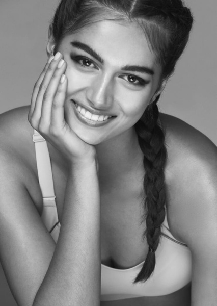 Maia Cotton photo
