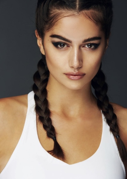 Maia Cotton photo