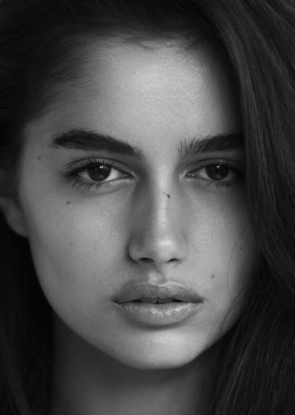 Maia Cotton photo