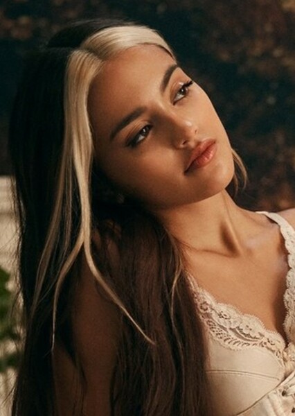 Maia Reficco photo
