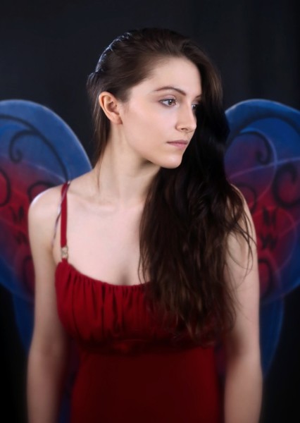 Maiah Wynne photo