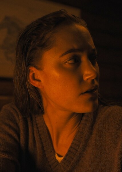 Maika Monroe photo