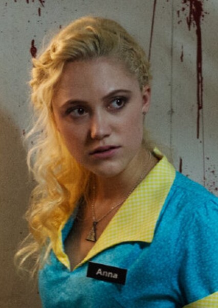 Maika Monroe photo