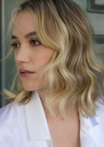 Maika Monroe