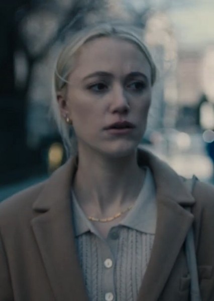 Maika Monroe photo