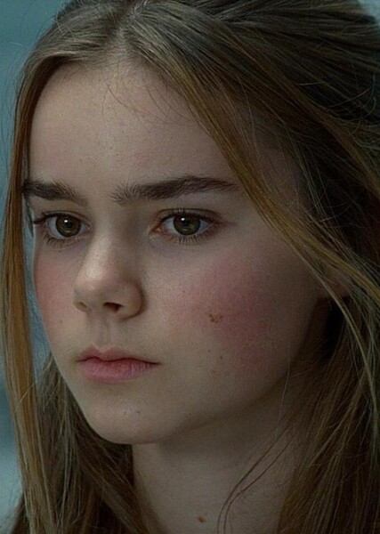 Maisie Lockwood photo