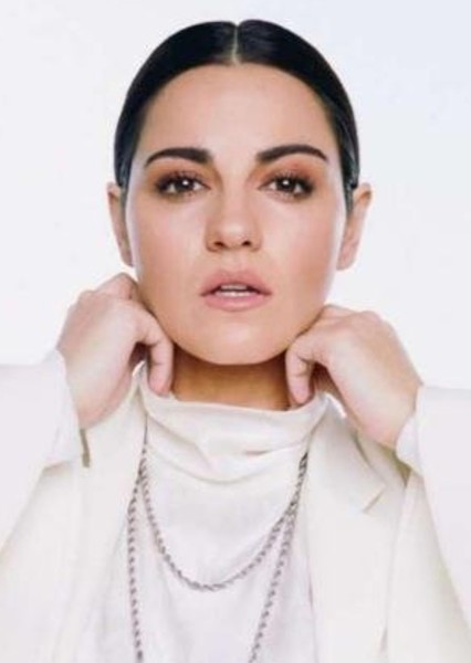Maite Perroni photo