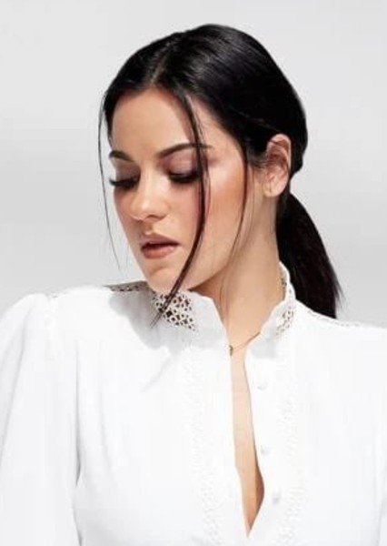 Maite Perroni photo