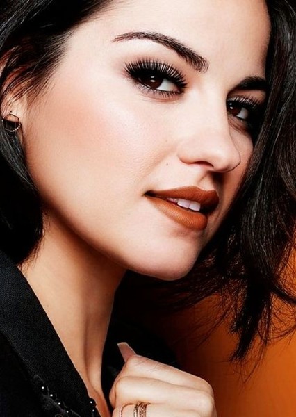 Maite Perroni photo