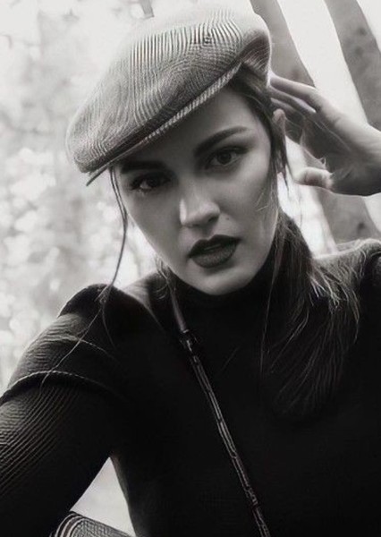 Maite Perroni photo