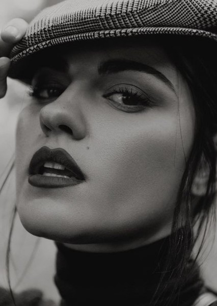 Maite Perroni photo